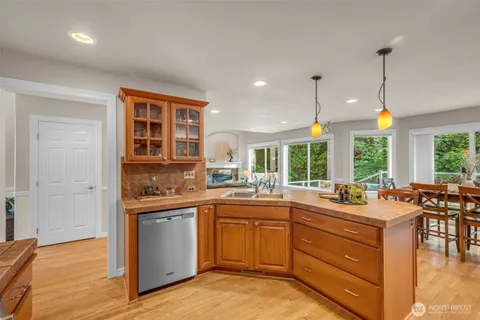 $749,000 | 14027 Southeast 278th Street, Kent, WA 98042