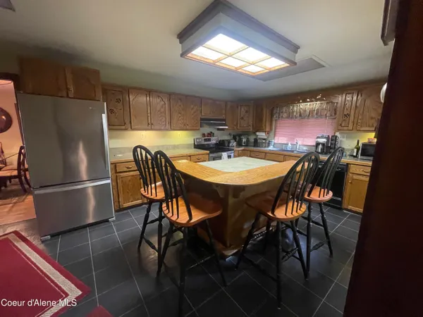$425,000 | 7042 Oak Street, Bonners Ferry, ID 83805