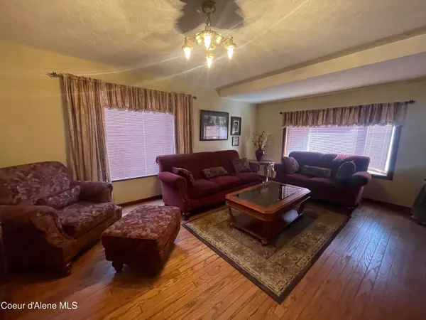 $425,000 | 7042 Oak Street, Bonners Ferry, ID 83805