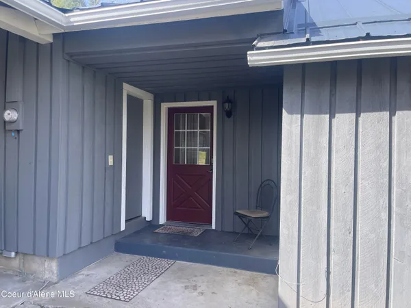 $425,000 | 7042 Oak Street, Bonners Ferry, ID 83805
