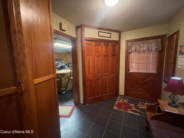 $425,000 | 7042 Oak Street, Bonners Ferry, ID 83805