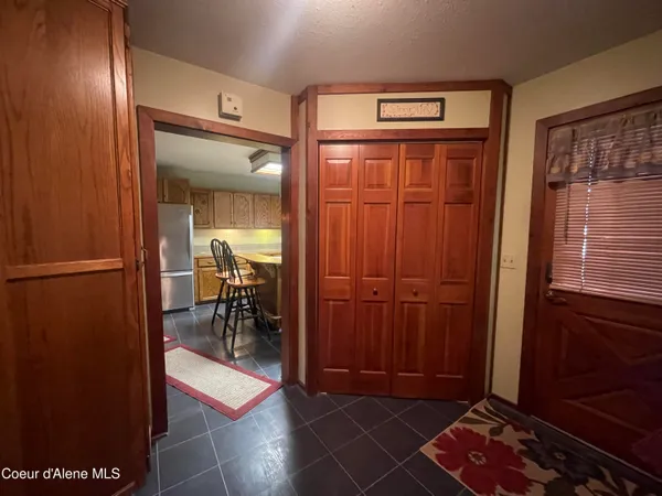 $425,000 | 7042 Oak Street, Bonners Ferry, ID 83805