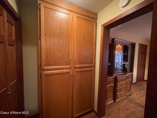 $425,000 | 7042 Oak Street, Bonners Ferry, ID 83805