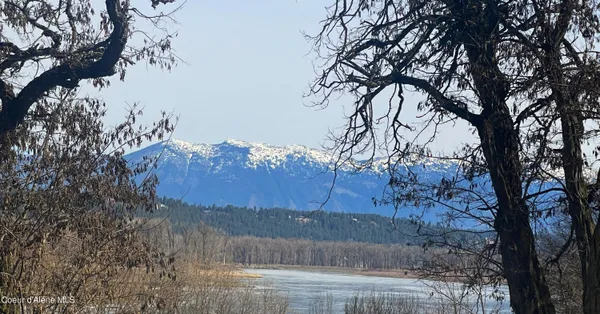 $425,000 | 7042 Oak Street, Bonners Ferry, ID 83805