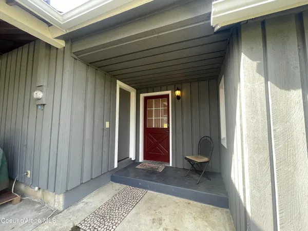 $425,000 | 7042 Oak Street, Bonners Ferry, ID 83805