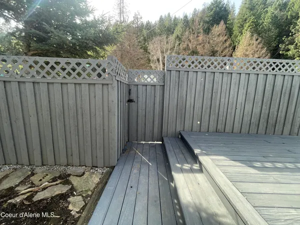 $425,000 | 7042 Oak Street, Bonners Ferry, ID 83805