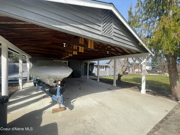 $425,000 | 7042 Oak Street, Bonners Ferry, ID 83805
