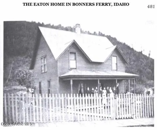 $425,000 | 7042 Oak Street, Bonners Ferry, ID 83805