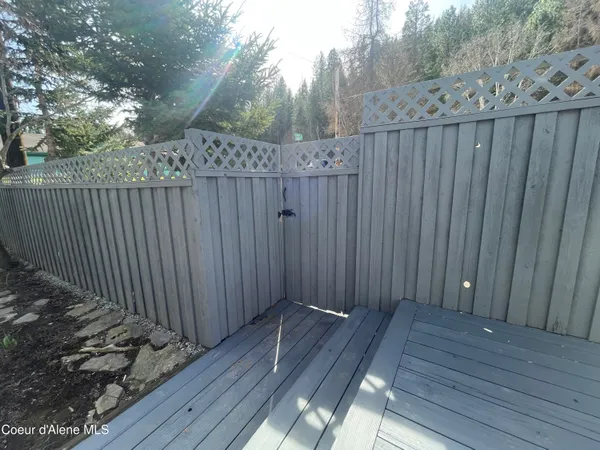 $425,000 | 7042 Oak Street, Bonners Ferry, ID 83805