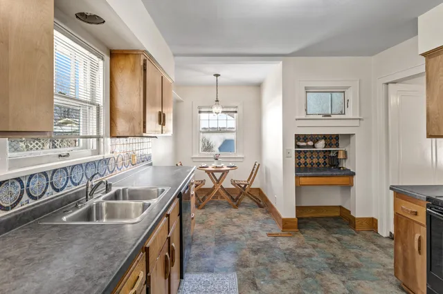 $325,000 | 346 McKinley Avenue, Eau Claire, WI 54701