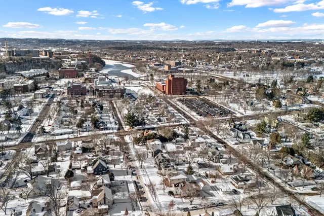 $325,000 | 346 McKinley Avenue, Eau Claire, WI 54701