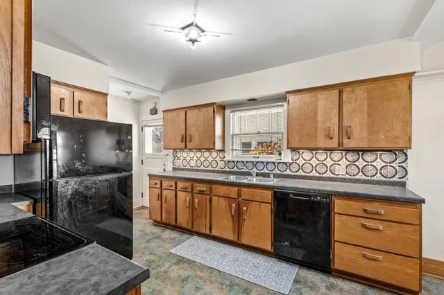 $325,000 | 346 McKinley Avenue, Eau Claire, WI 54701