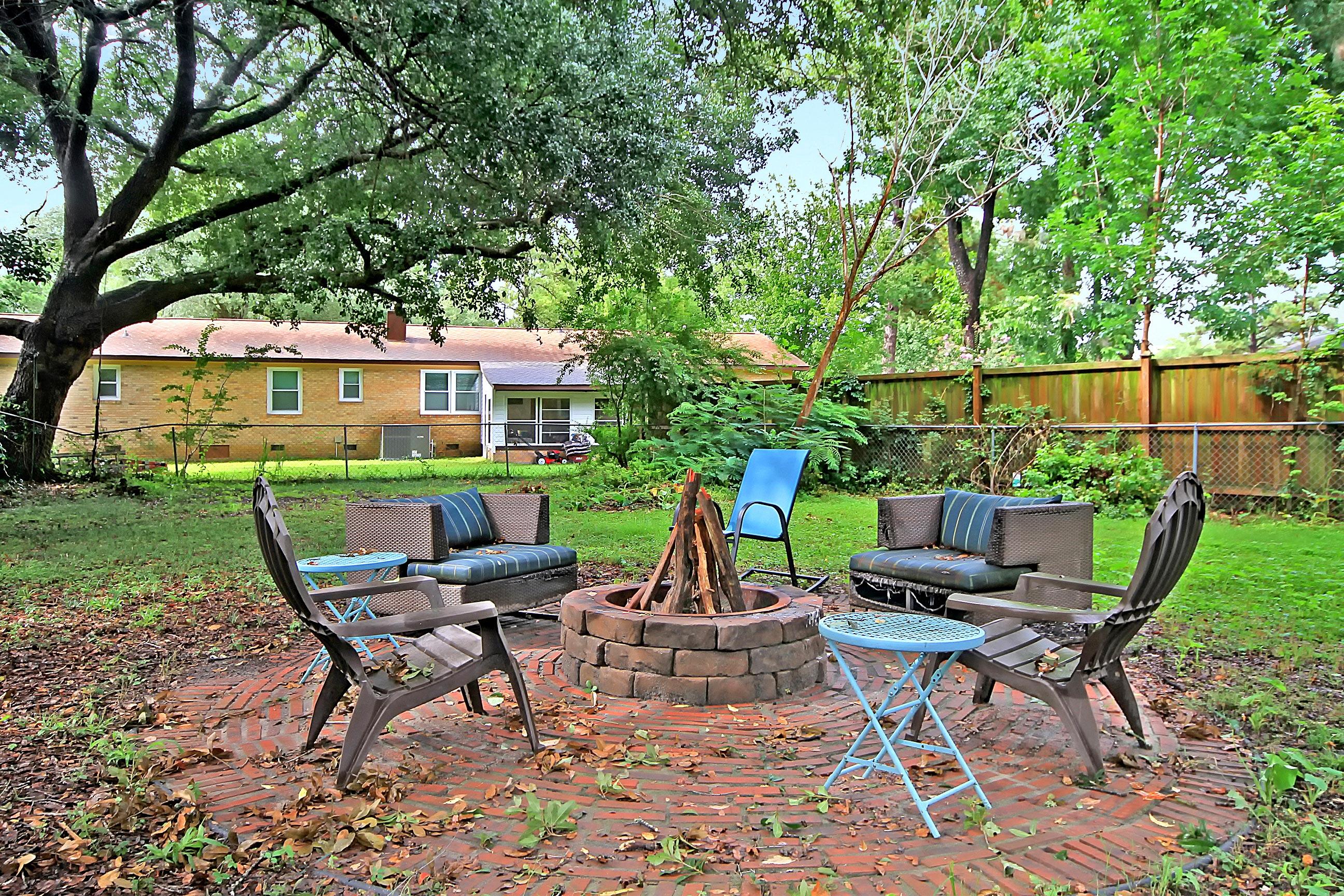 109 Sandtrap Road Summerville, SC 29483 - Photo 15 of 16 Backyard