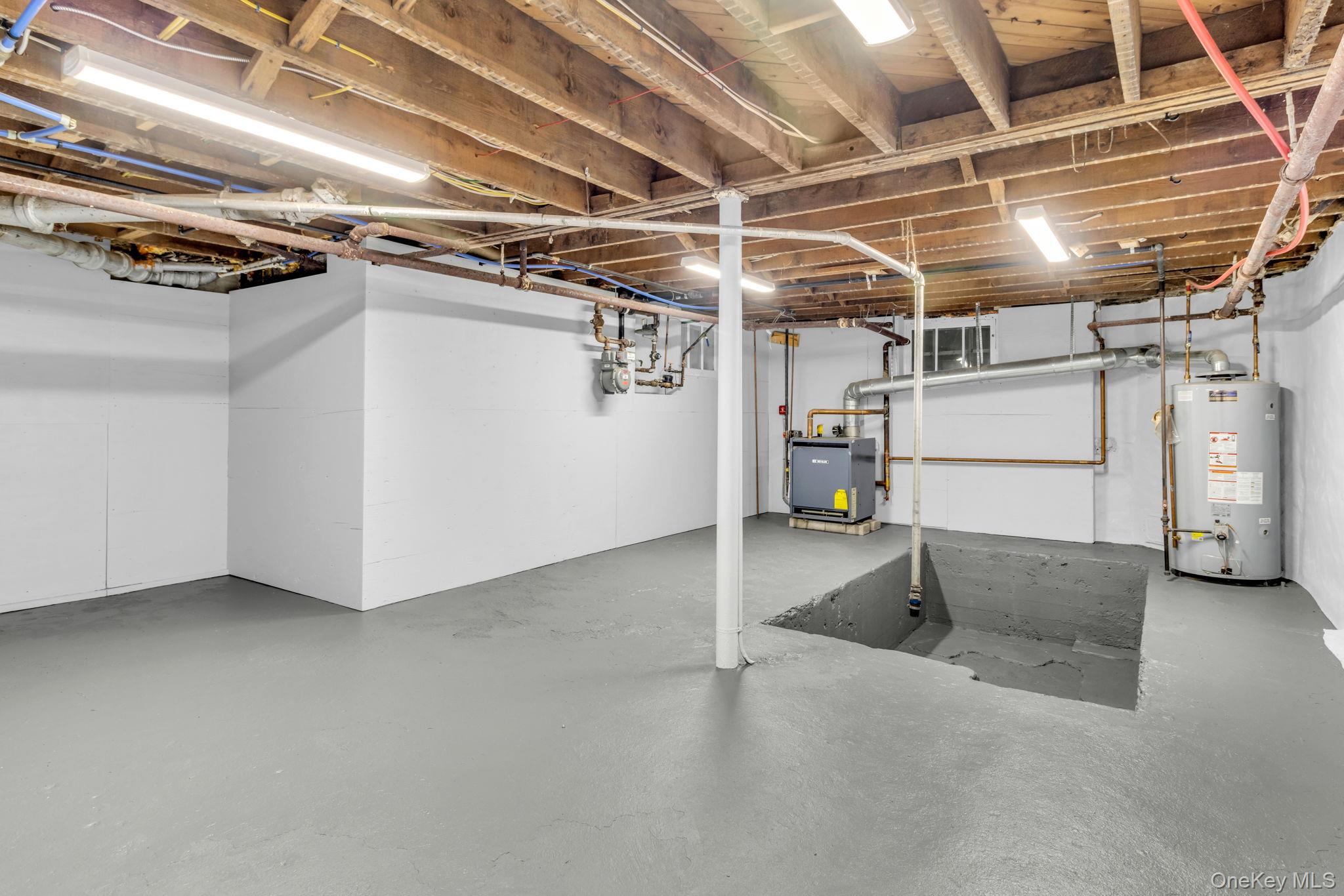 475 Dobbs Ferry Road White Plains, NY 10607 - Photo 16 of 29 a view of a storage & utility room