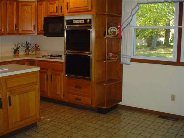 3805 West Riggin Road Muncie, IN 47304 - Photo 5 of 9 Gallery Image 5