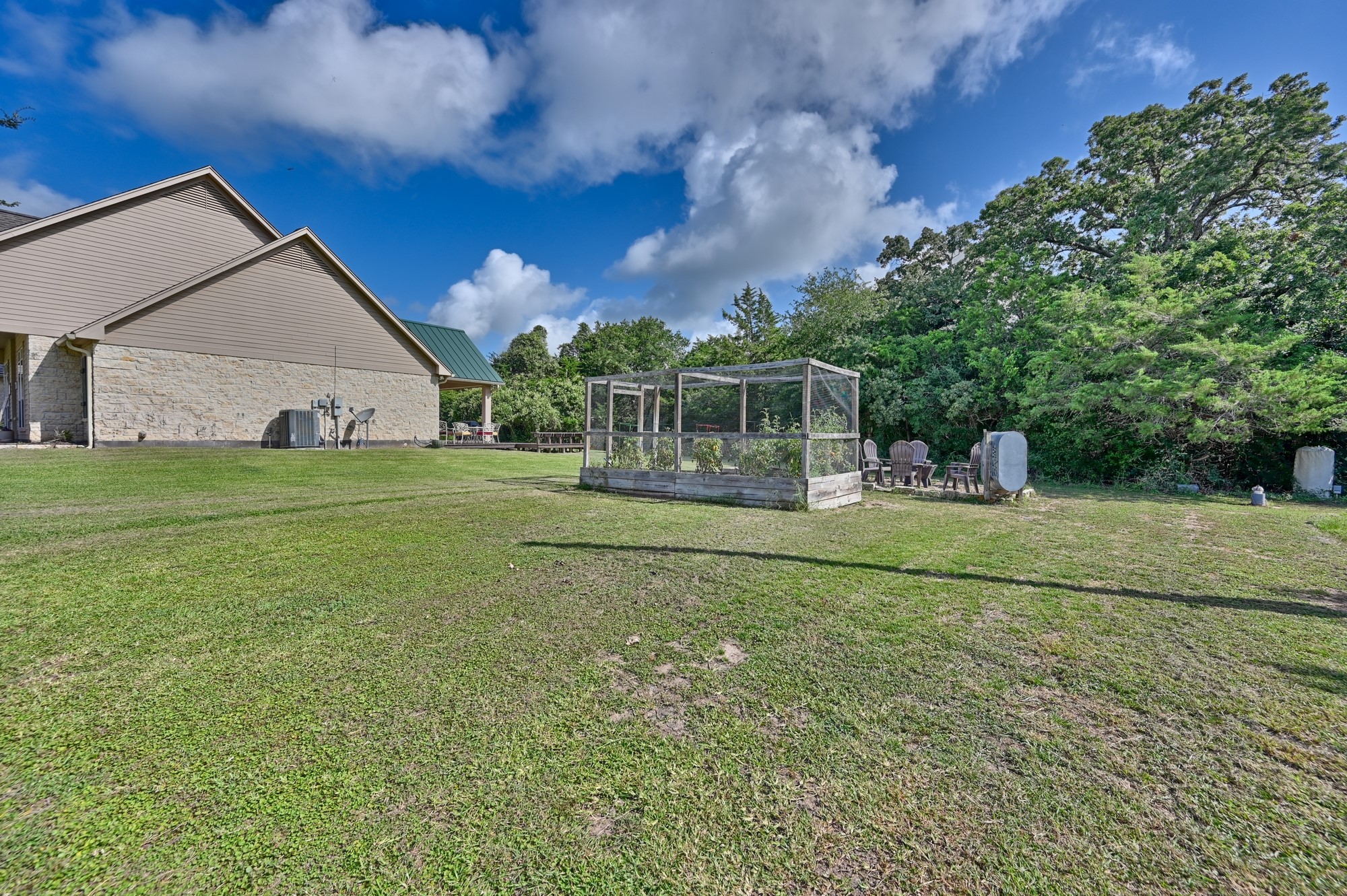1205 Pecan Glen Road Brenham, TX 77833 - Photo 21 of 40 Garden