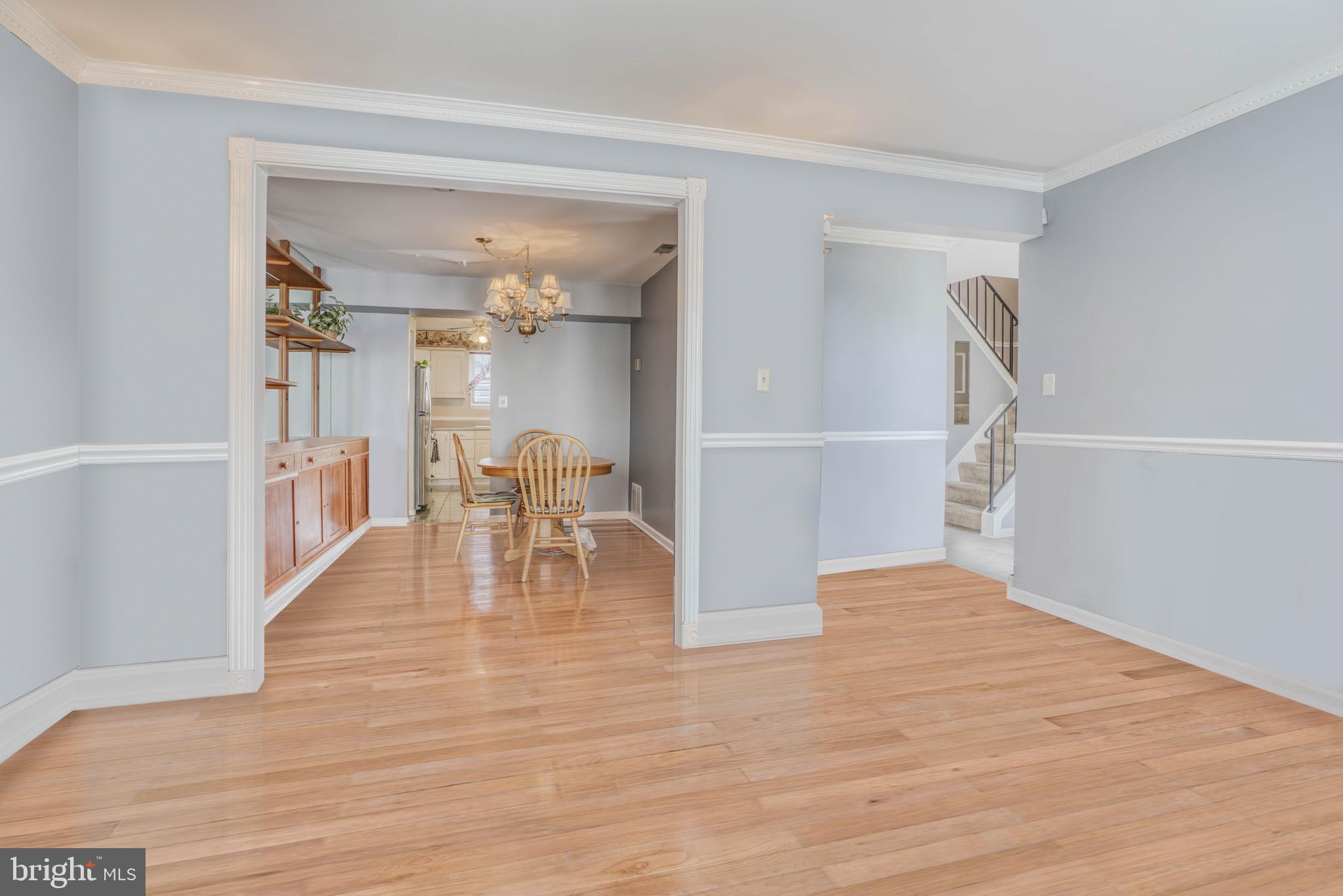 8605 Heathermill Road Baltimore, MD 21236 - Photo 12 of 50 Living room - A beautiful hardwood floor