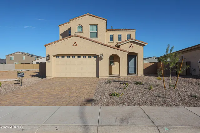 $2,800 | 7576 West Bronco Trail, Peoria, AZ 85383