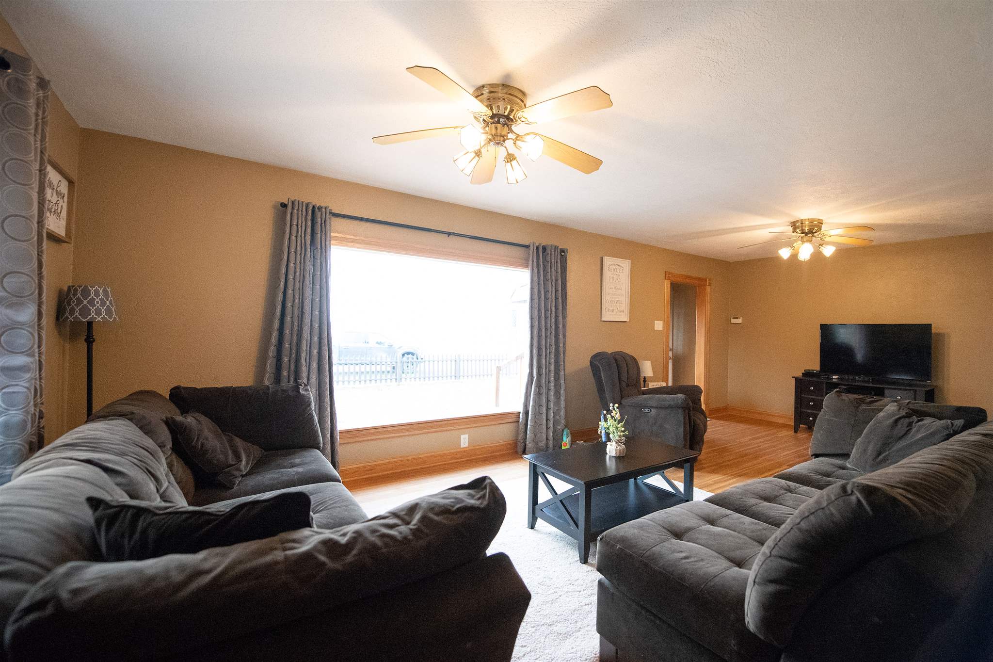 29445 Edison Road New Carlisle, IN 46552 - Photo 5 of 25