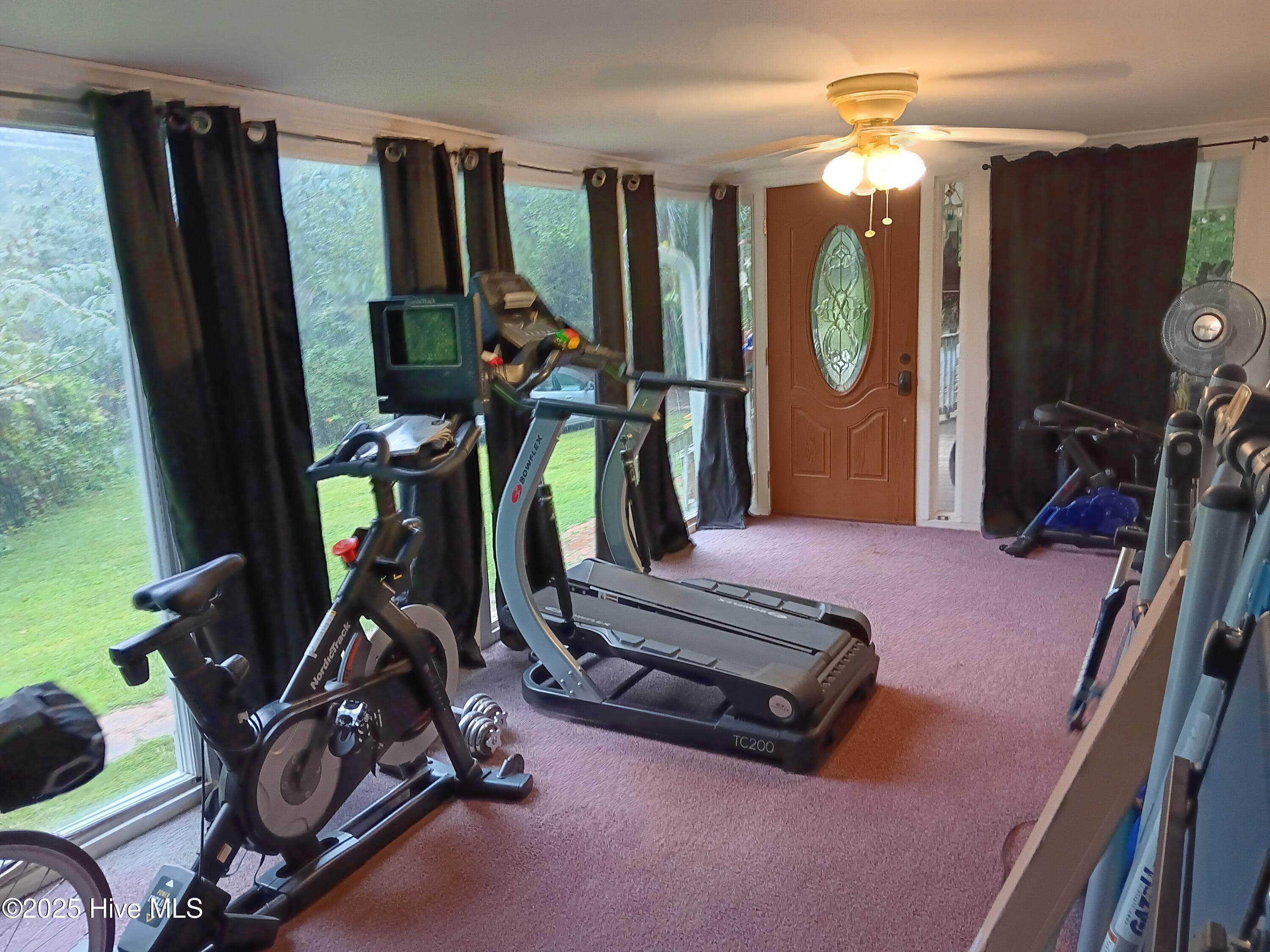 825 Putnam Church Road Carthage, NC 28327 - Photo 7 of 13 Enclosed Porch