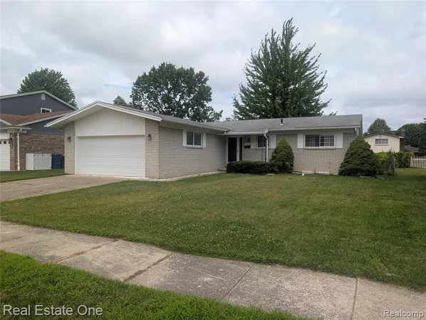 $2,100 | 43076 Ryegate Street, Canton, MI 48187