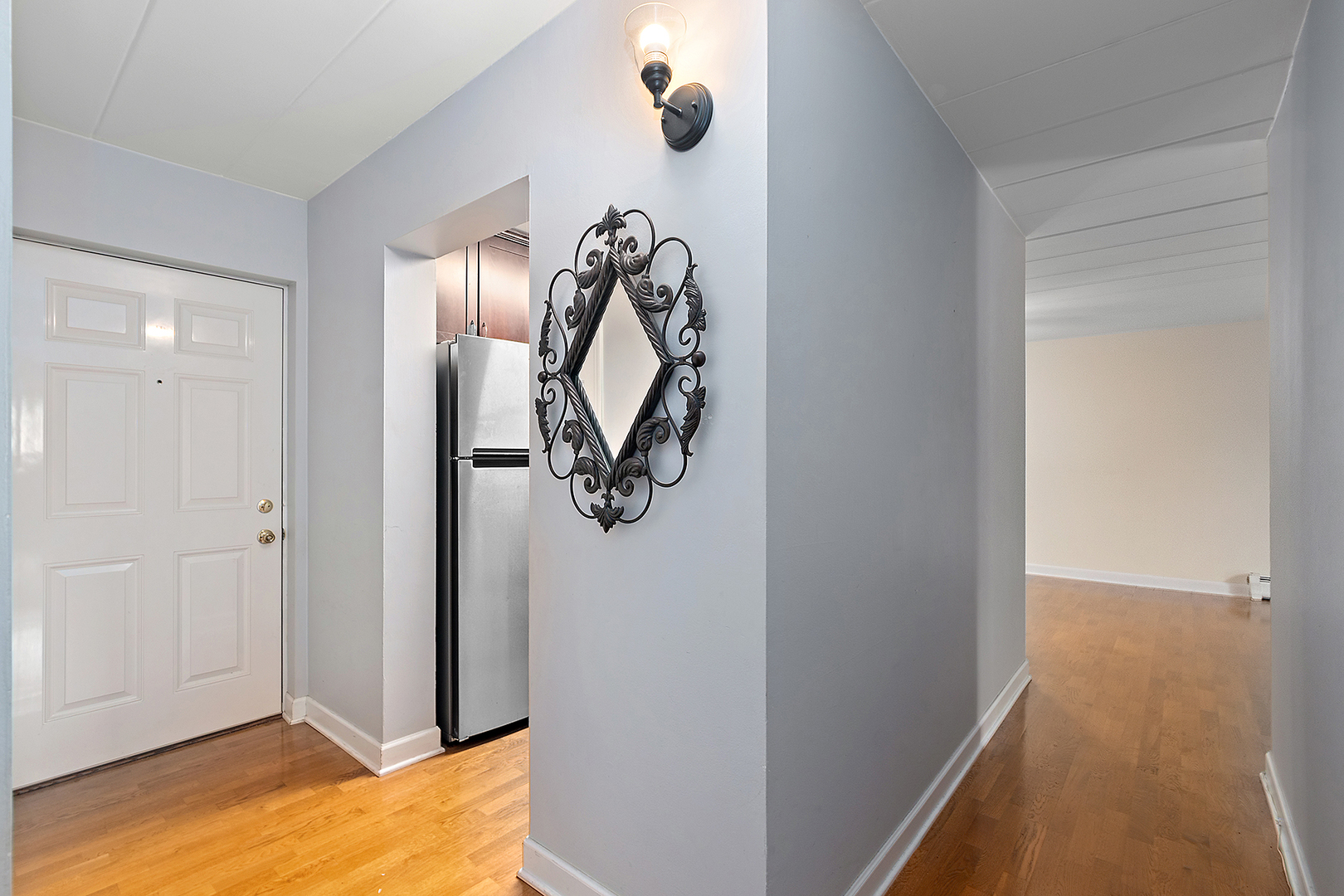 1000 South Lorraine Road, Unit 110 Wheaton, IL 60189 - Photo 9 of 29 a view of walk in closet