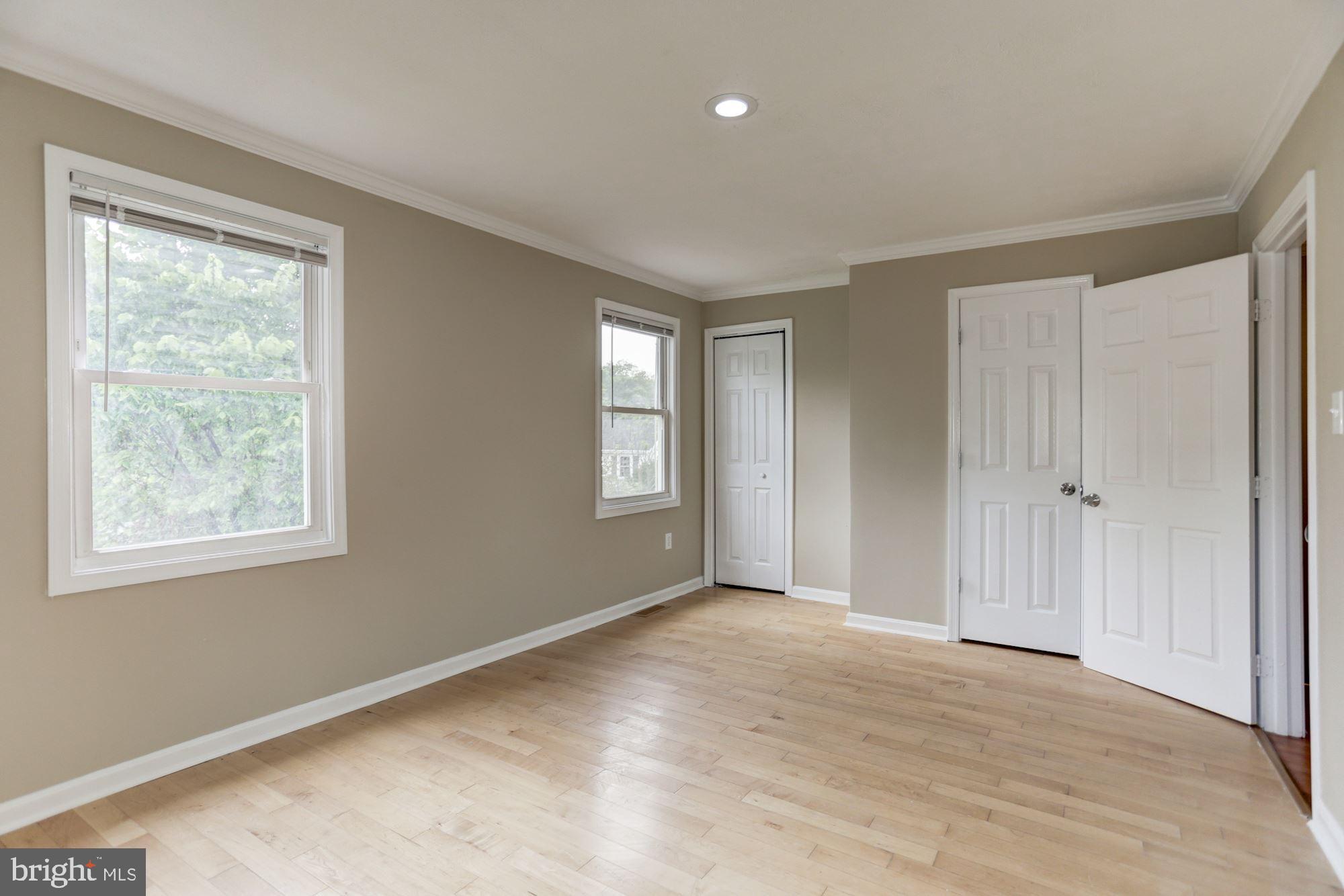 8453 Snowden Oaks Place Laurel, MD 20708 - Photo 16 of 37 Master Bedroom w/walk-in Closet