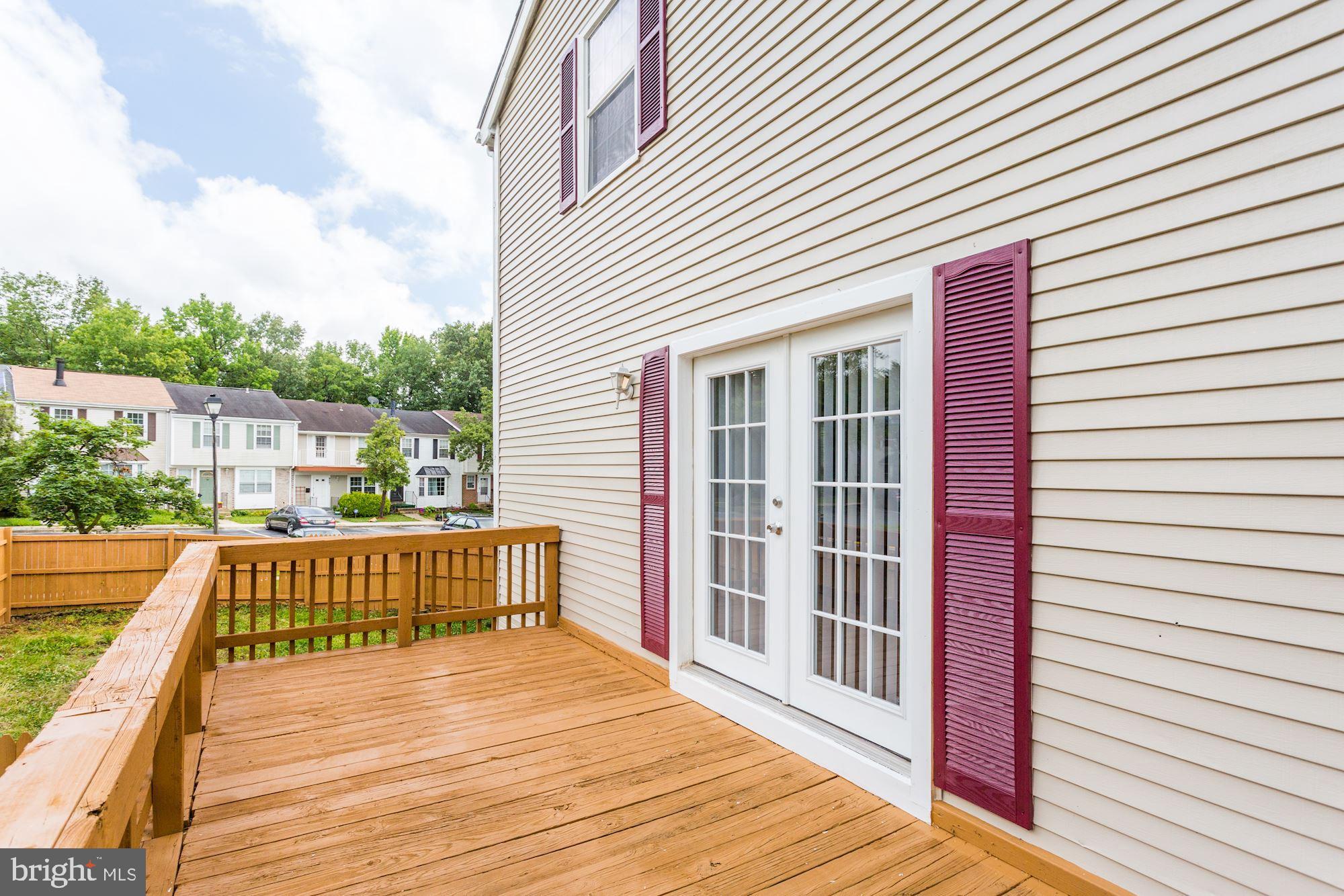 8453 Snowden Oaks Place Laurel, MD 20708 - Photo 29 of 37 Side Deck