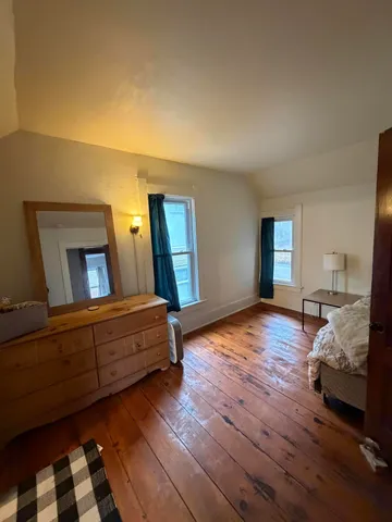 $189,900 | 63 South Howell Street, Hillsdale, MI 49242