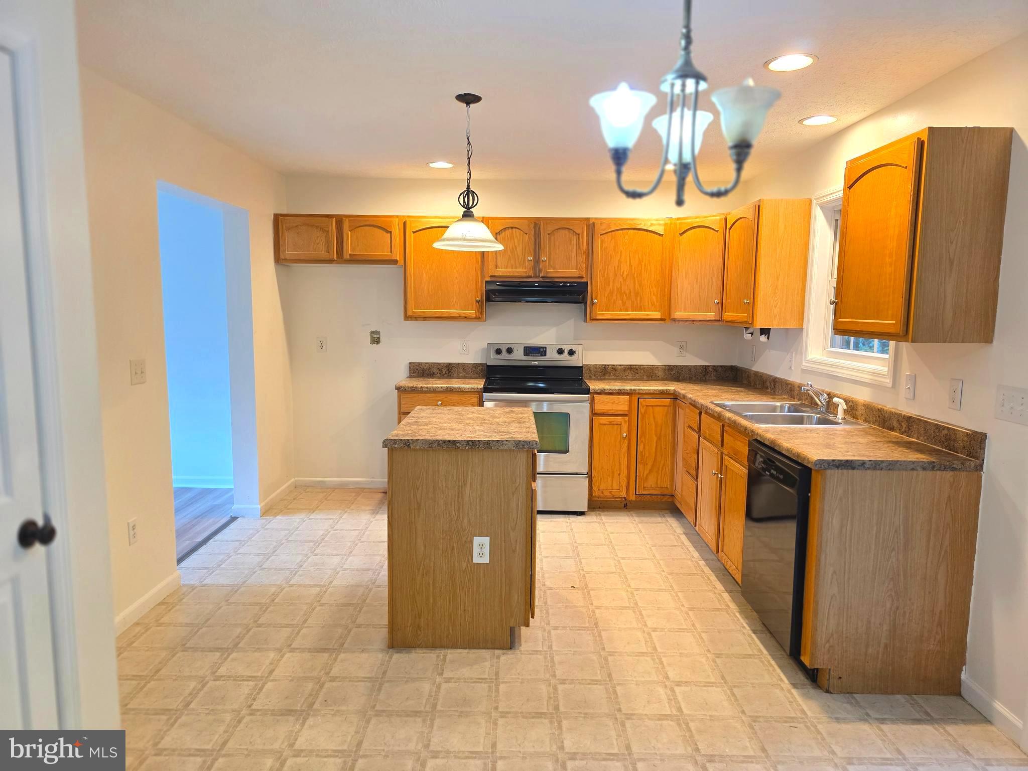 17420 Porter Road Southwest Eckhart Mines, MD 21532 - Photo 7 of 20 Spacious Kitchen