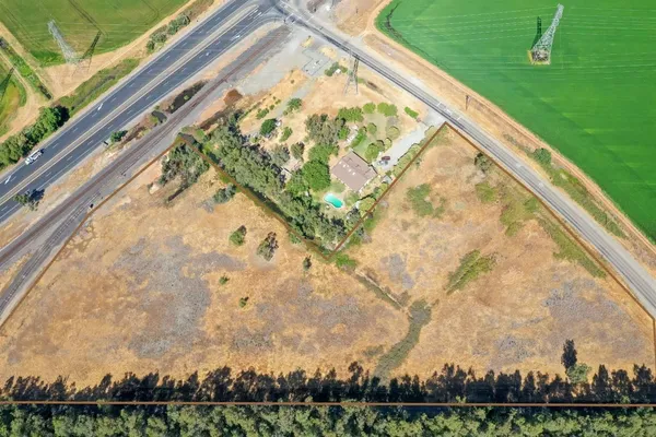 $389,999 | 2947 South Beale Road, Wheatland, CA 95692