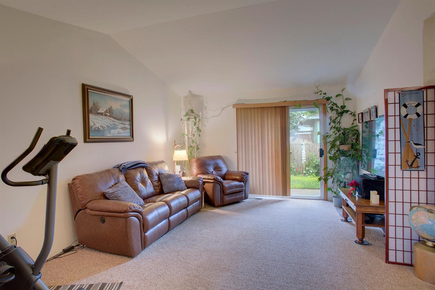 2508 Roberts Road Medford, OR 97504 - Photo 7 of 23 Additional Photo