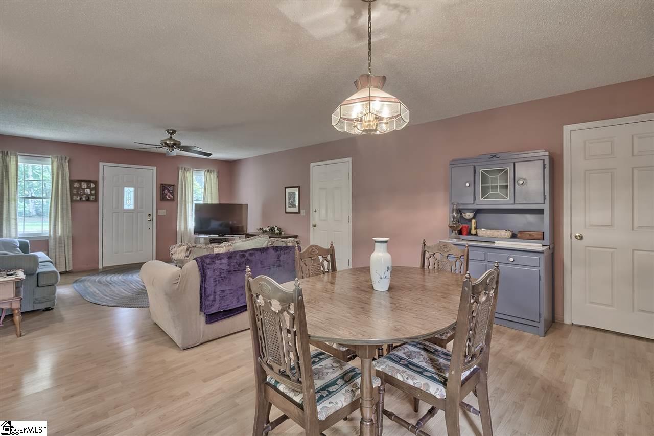 1102 Fox Squirrel Ridge Road Pickens, SC 29671 - Photo 10 of 31