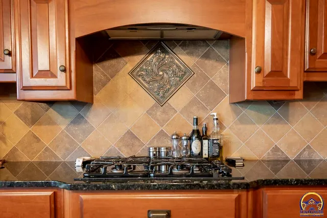 $589,500 | 3333 Northwest 49th Terrace, Topeka, KS 66618