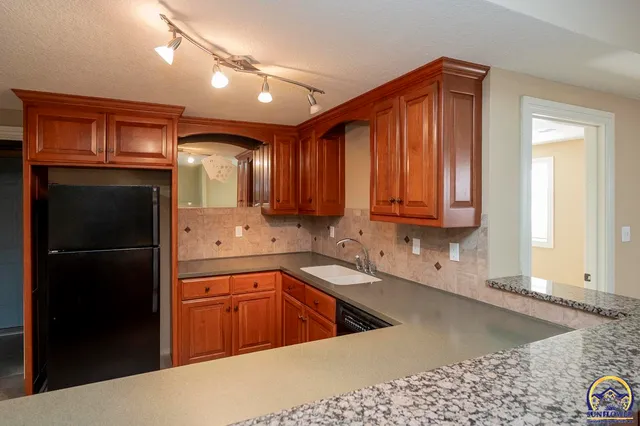 $589,500 | 3333 Northwest 49th Terrace, Topeka, KS 66618