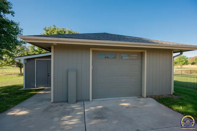 $589,500 | 3333 Northwest 49th Terrace, Topeka, KS 66618