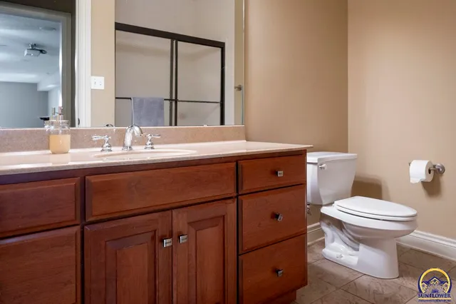 $589,500 | 3333 Northwest 49th Terrace, Topeka, KS 66618