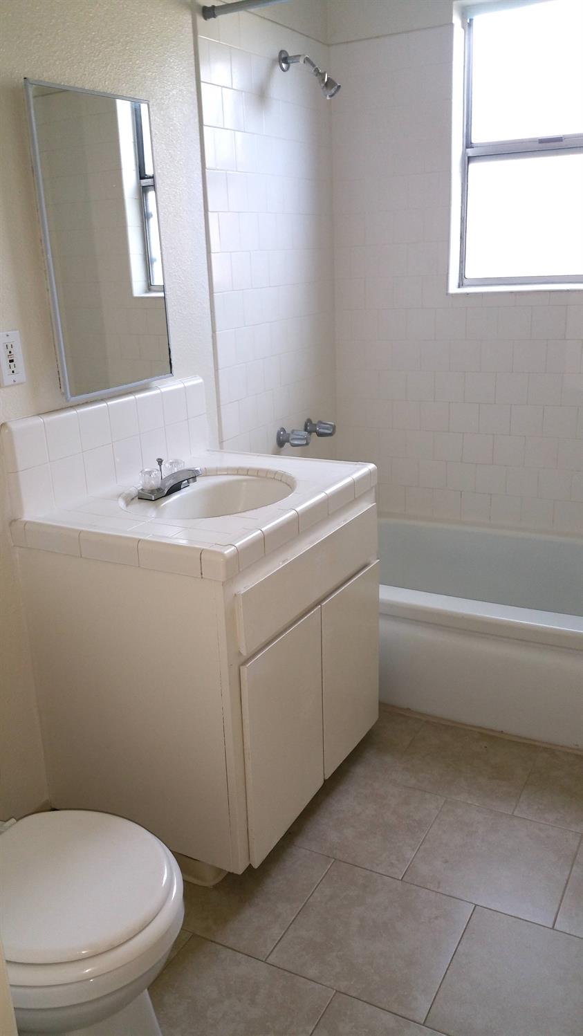 973 North Kady Avenue Reedley, CA 93654 - Photo 13 of 19