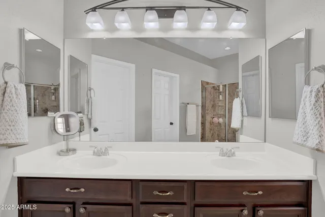 $2,999 | 10226 East Lakeview Avenue, Mesa, AZ 85209