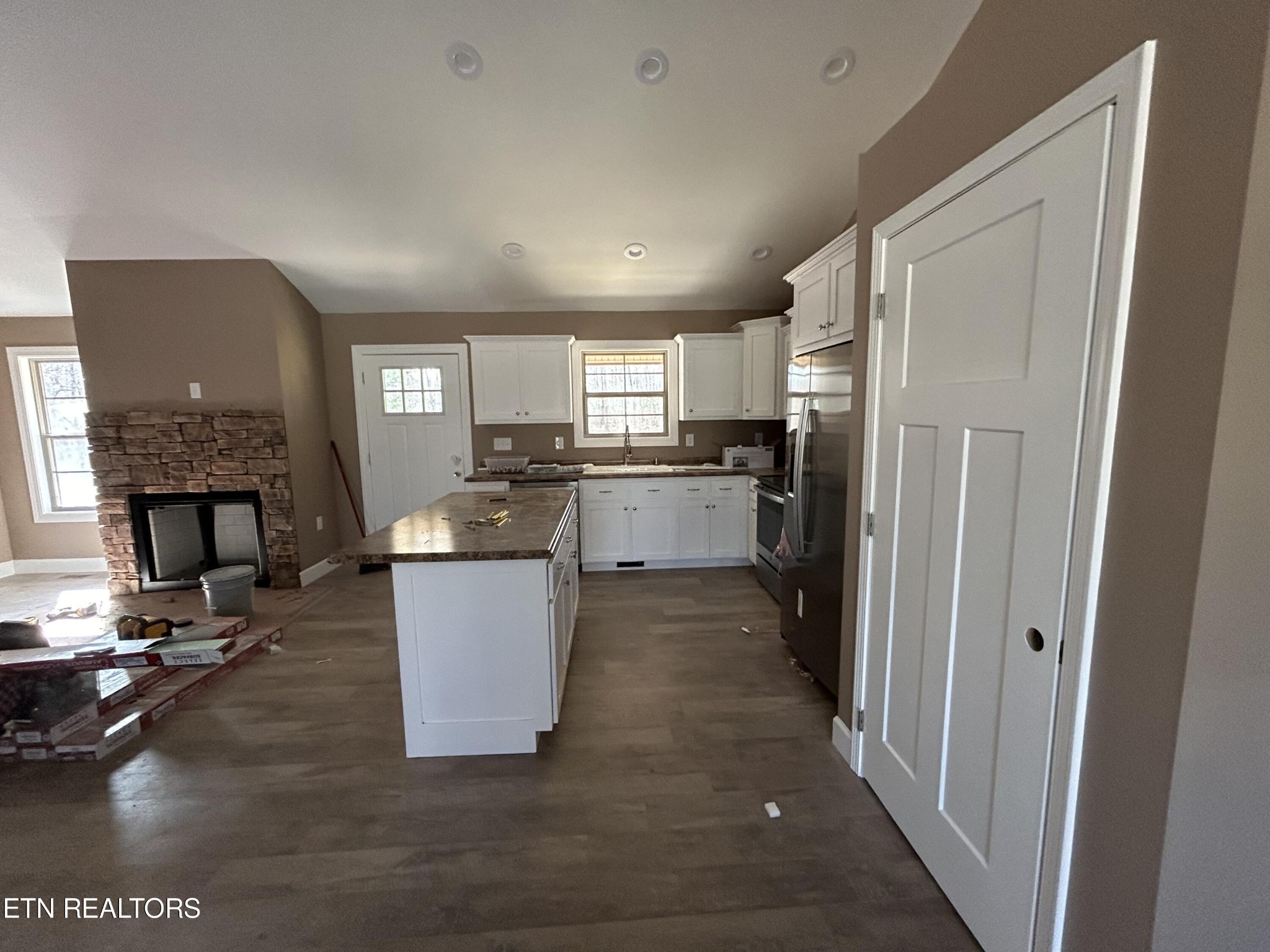 162 Jay Loop Jamestown, TN 38556 - Photo 6 of 15 a kitchen with a refrigerator a sink and dishwasher