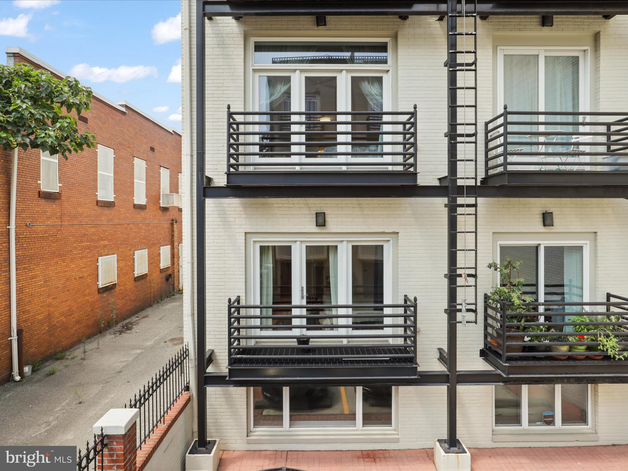 1332 Park Road Northwest, Unit B Washington, DC 20010 - Photo 28 of 36 Gallery Image 28