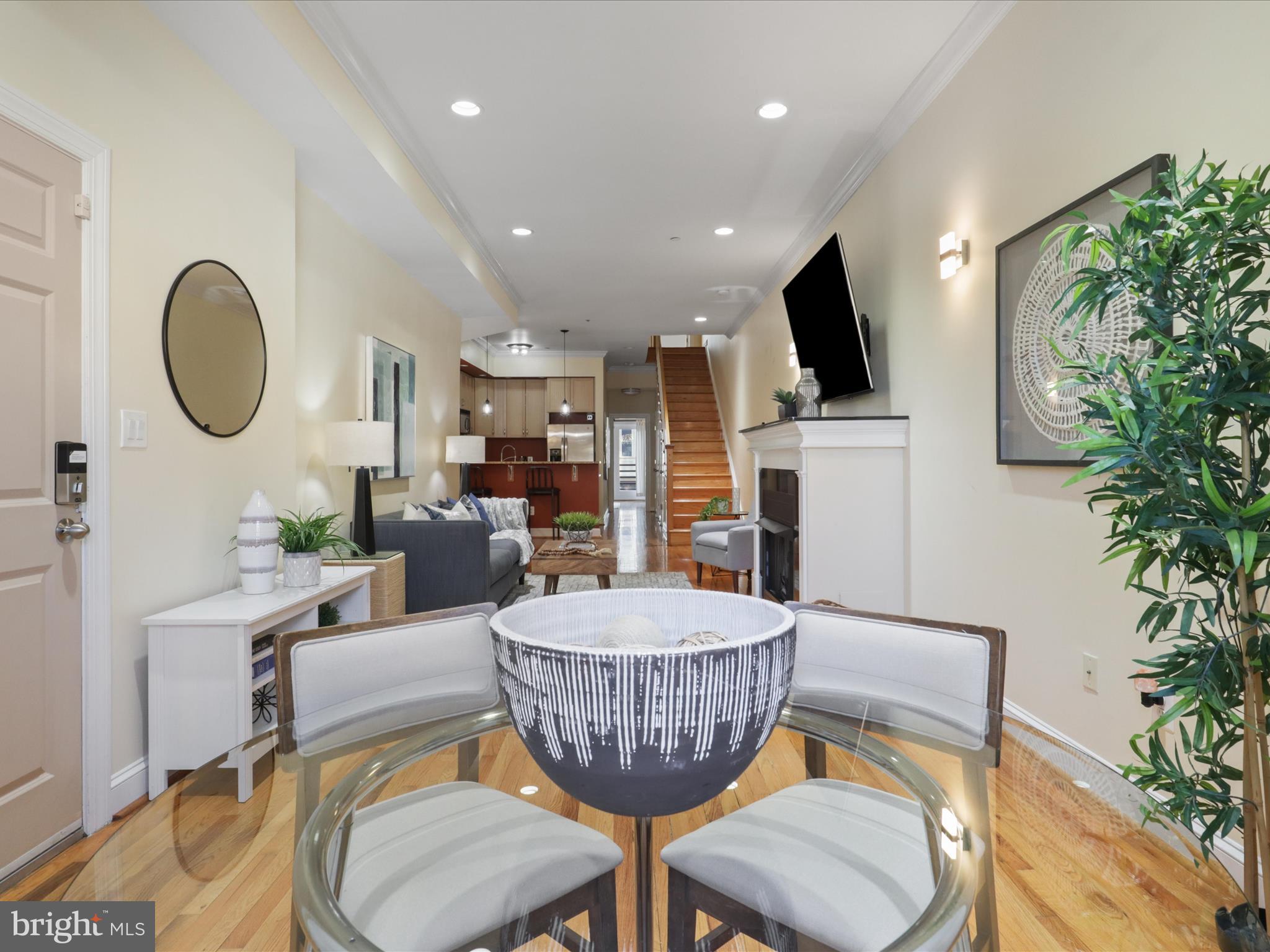1332 Park Road Northwest, Unit B Washington, DC 20010 - Photo 3 of 36 Gallery Image 3