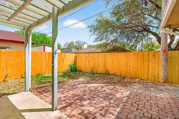 $1,850 | 3726 Sunnyville Drive, Corpus Christi, TX 78410