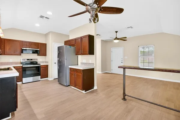 $1,850 | 3726 Sunnyville Drive, Corpus Christi, TX 78410