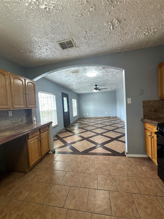 2218 Rockefeller Boulevard Dallas, TX 75203 - Photo 4 of 11