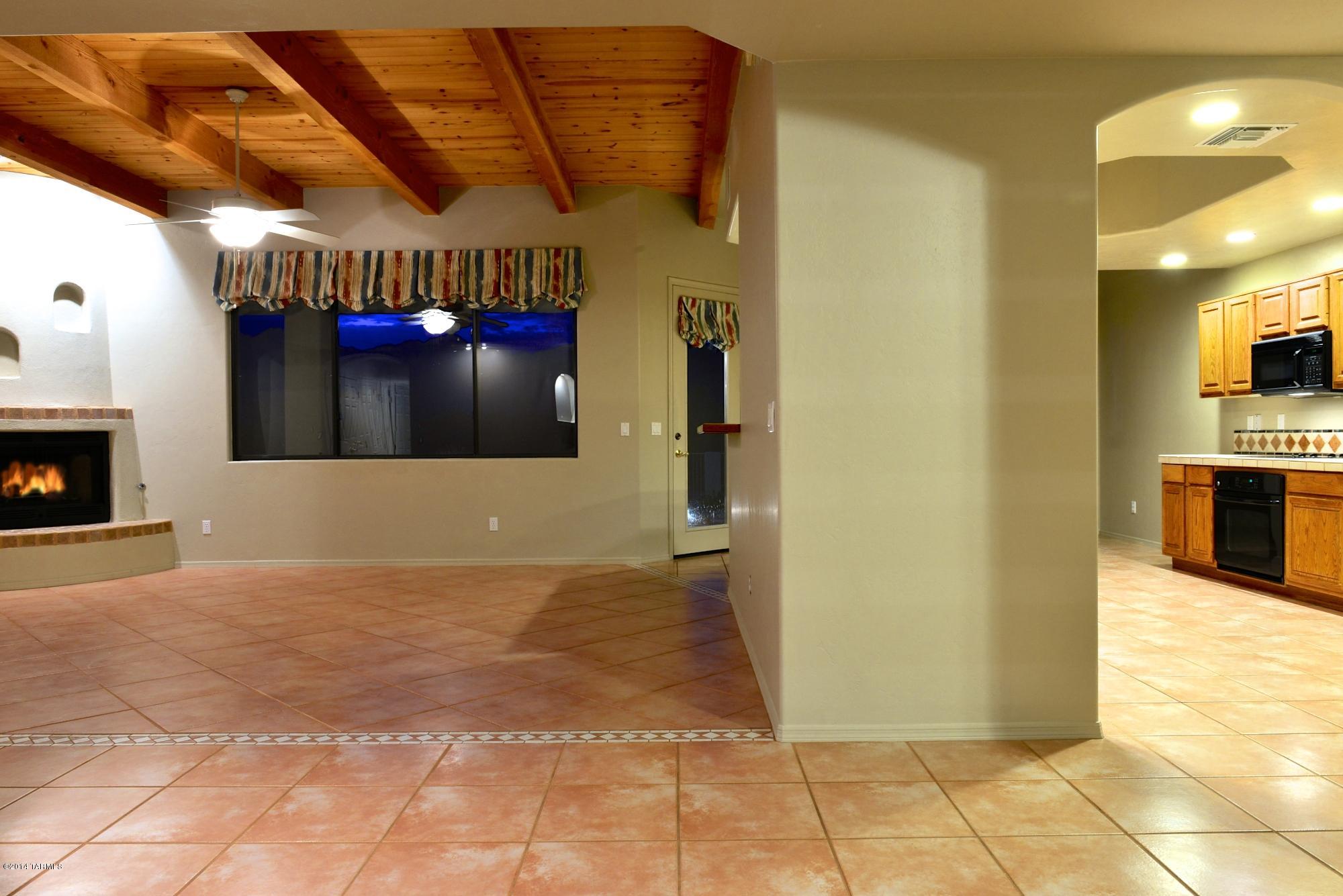9831 East Kleindale Road Tucson, AZ 85749 - Photo 6 of 41