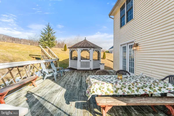 $699,000 | 11530 John Marshall Highway, Markham, VA 22643