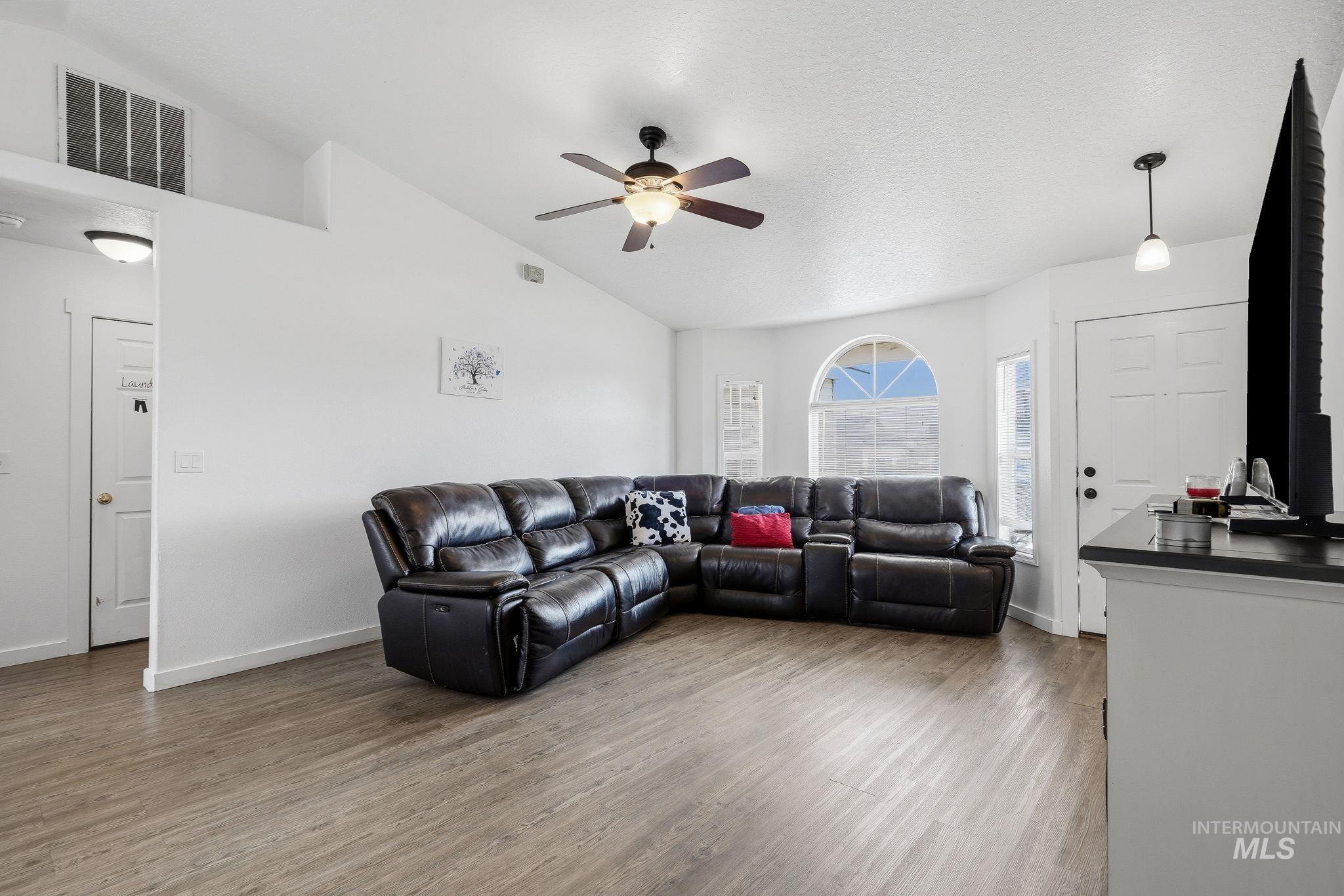 607 Laster Street Caldwell, ID 83607 - Photo 5 of 39 Gallery Image 5