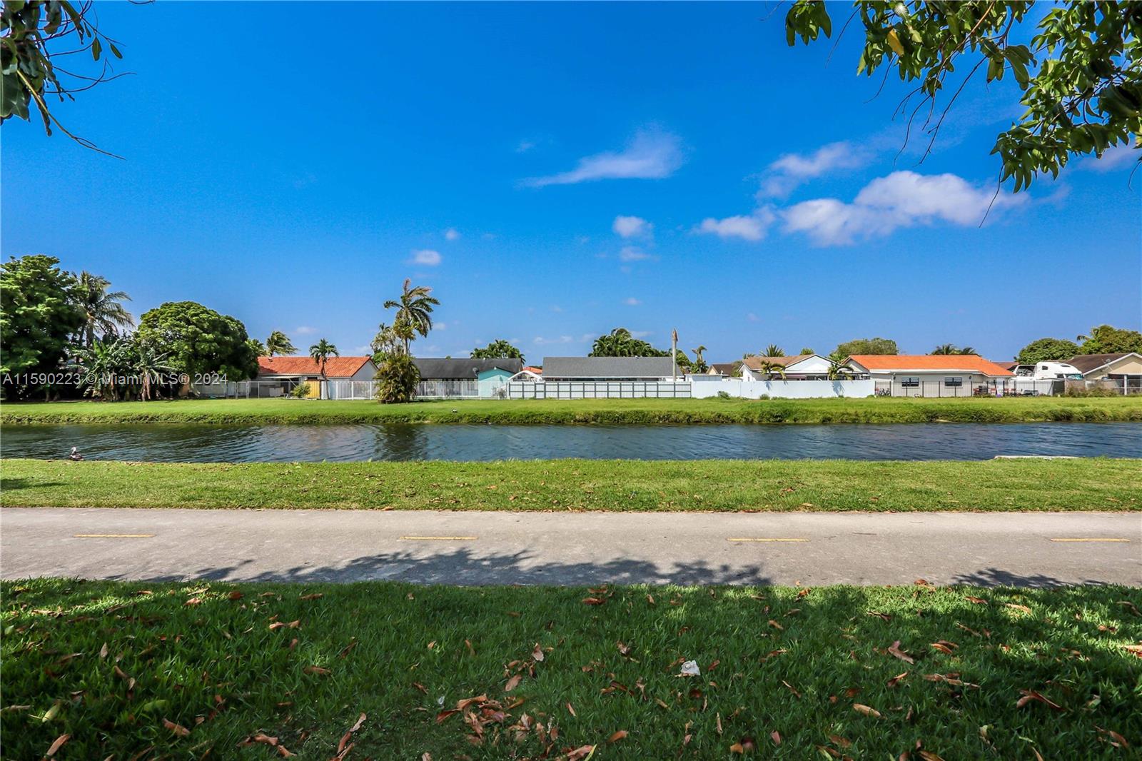 21002 Southwest 124th Ave Road Miami, FL 33177 - Photo 15 of 66 Gallery Image 15