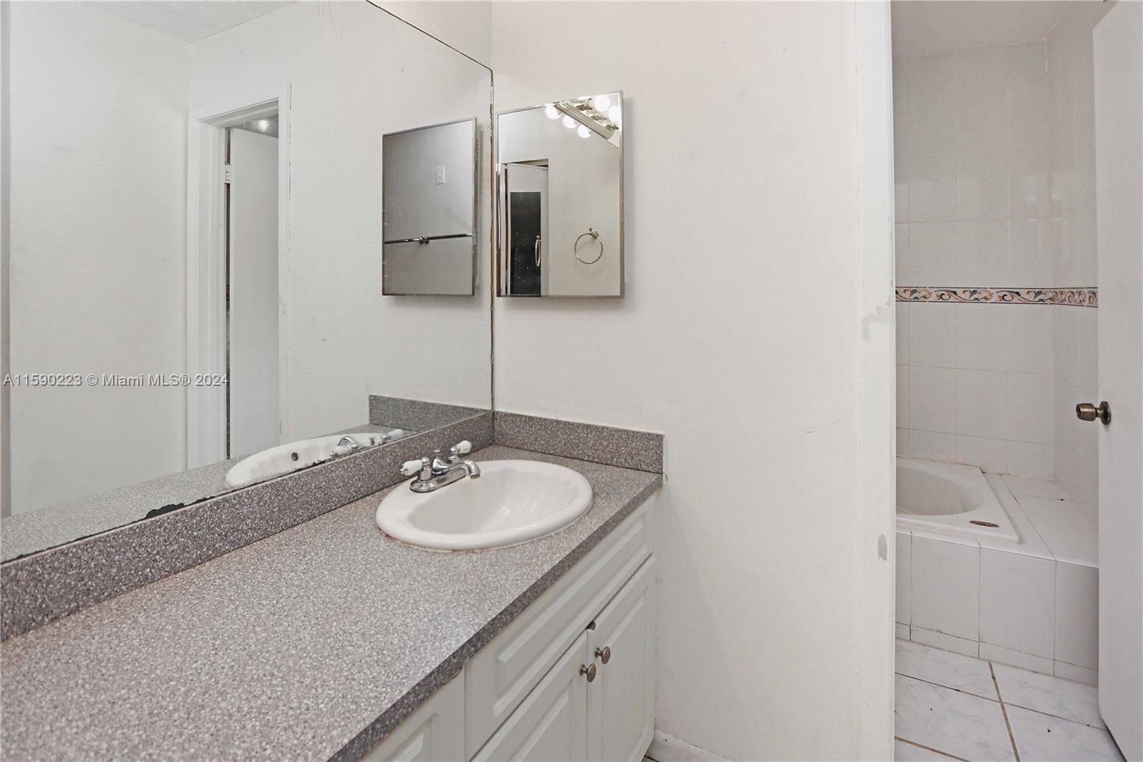 21002 Southwest 124th Ave Road Miami, FL 33177 - Photo 34 of 66 Gallery Image 34